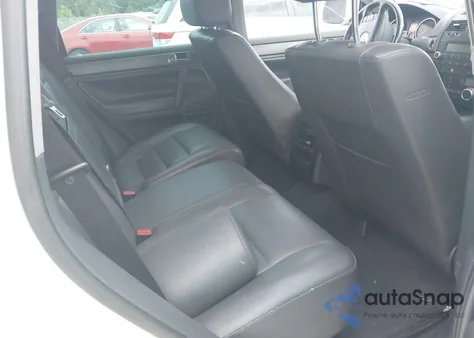 2008 Volkswagen Touareg 2 Vr6 Fsi z USA, uszkodzony, nr VIN WVGBE77L58D003401